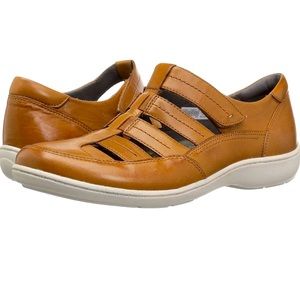 NEW with Tag ARAVON  Women's Bromly Fisherman Sandal #Size9